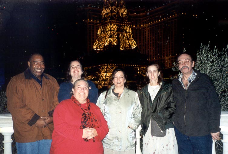 Leo, Sue, Laura, Stacy, Ray and Donna in front at the Bellagio before dinner