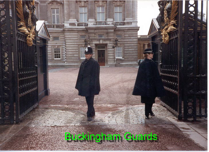 Guards at Buckingham Palace, London, England (Photo by Dotti M aka Mommy)